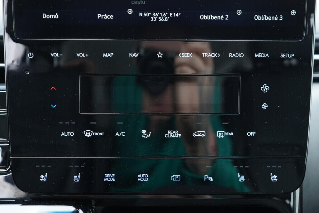 OV190V09539_34.webp_STARIA Style Premium 2.2 CR 130 kW automat, DPH