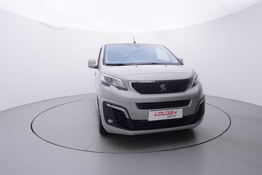 OV190V09541_17.webp_TRAVELLER  2.0 HDI 130 kW automat