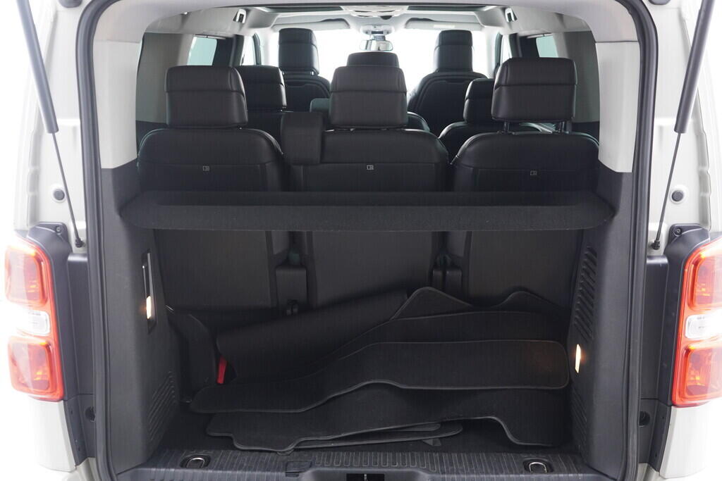 OV190V09541_37.webp_TRAVELLER  2.0 HDI 130 kW automat