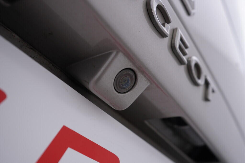 OV190V09541_40.webp_TRAVELLER  2.0 HDI 130 kW automat