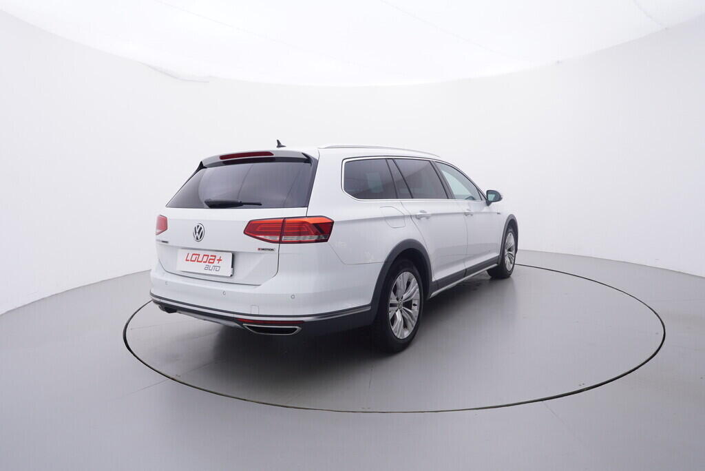 OV190V09542_14.webp_PASSAT VARIANT Alltrack 4Motion 2.0 TDI 140 kW automat