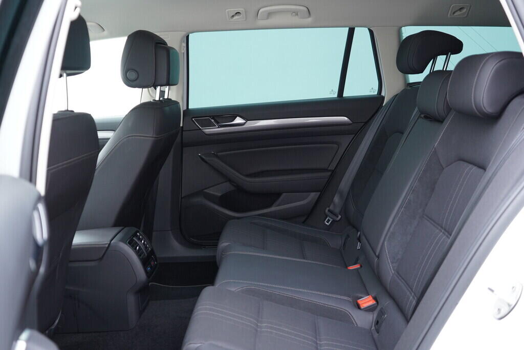 OV190V09542_41.webp_PASSAT VARIANT Alltrack 4Motion 2.0 TDI 140 kW automat