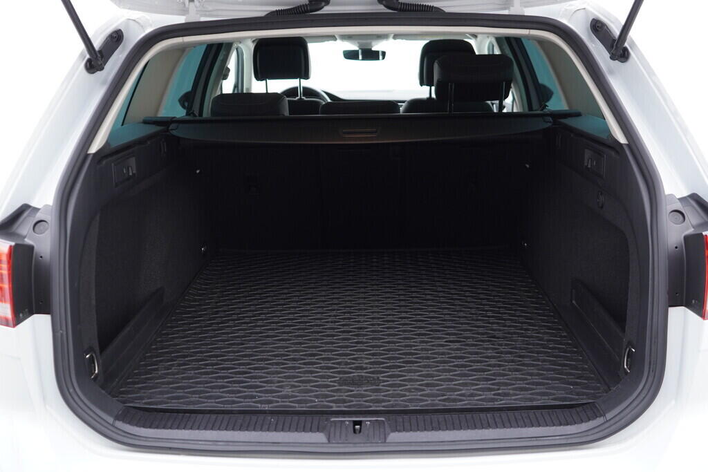 OV190V09542_42.webp_PASSAT VARIANT Alltrack 4Motion 2.0 TDI 140 kW automat