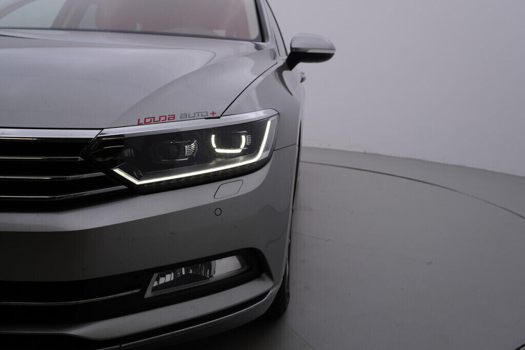 OV190V09543_43.webp_PASSAT Highline 2.0 TDI 176 kW automat, DPH