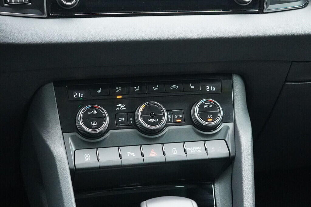 OV190V09545_33.webp_KAROQ Style 1.5 TSI 110 kW automat, DPH