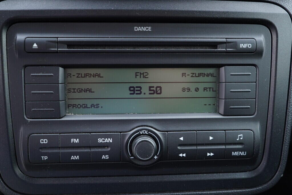 OV190V09553_29.webp_FABIA Elegance 1.6 16V 77 kW manuál