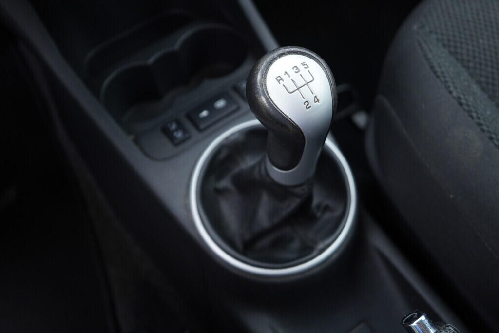 OV190V09553_31.webp_FABIA Elegance 1.6 16V 77 kW manuál