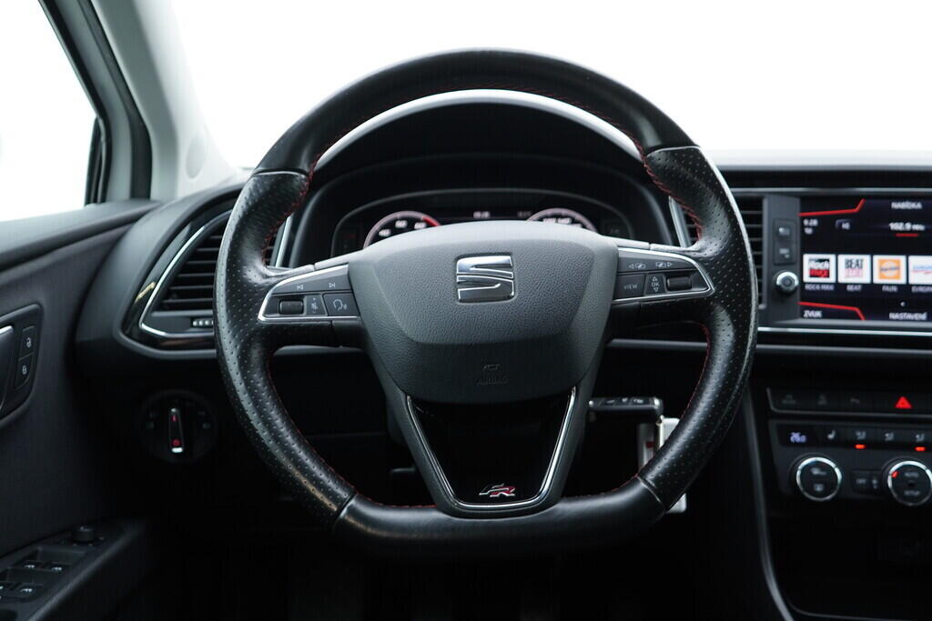 OV190V09556_30.webp_LEON ST  1.8 TSI 132 kW manuál