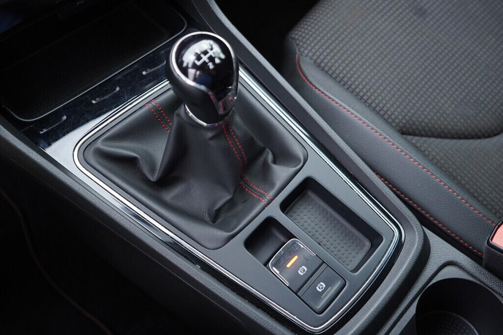 OV190V09556_39.webp_LEON ST  1.8 TSI 132 kW manuál