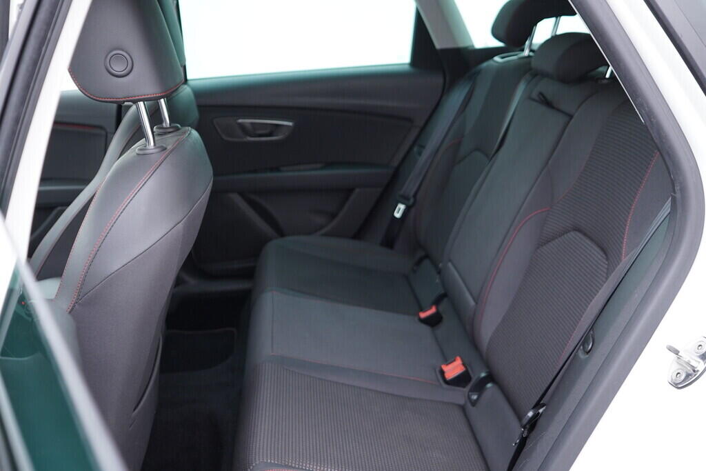 OV190V09556_42.webp_LEON ST  1.8 TSI 132 kW manuál