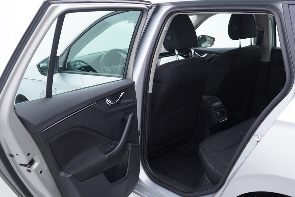 OV190V09557_35.webp_KAMIQ Bussines 1.0 TSI 81 kW automat