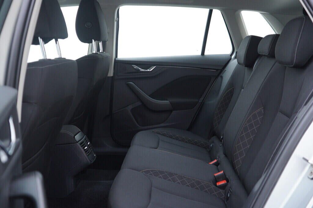 OV190V09557_37.webp_KAMIQ Bussines 1.0 TSI 81 kW automat