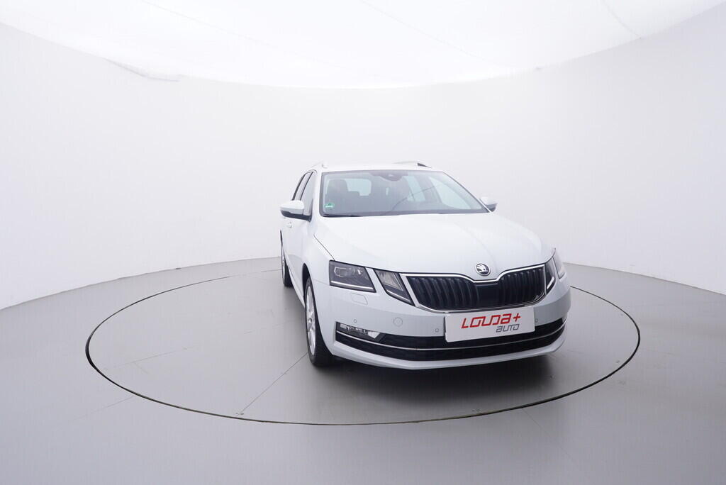OV190V09558_17.webp_OCTAVIA Style Plus 2.0 TDI 110 kW automat