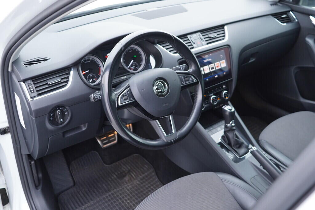 OV190V09558_23.webp_OCTAVIA Style Plus 2.0 TDI 110 kW automat
