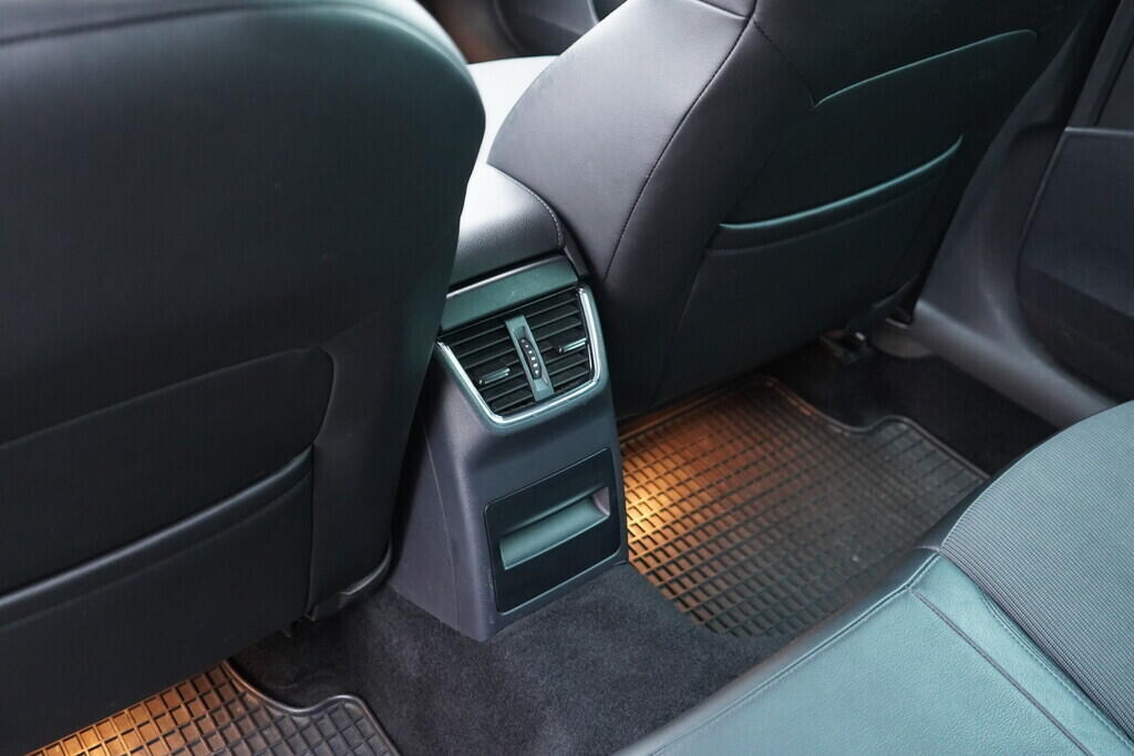 OV190V09558_41.webp_OCTAVIA Style Plus 2.0 TDI 110 kW automat