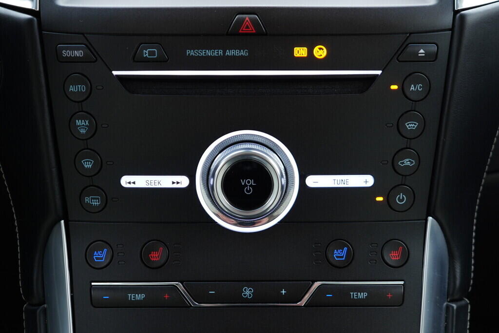 OV190V09559_33.webp_EDGE Vignale 2.0  175 kW automat, DPH