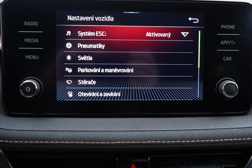 OV190V09563_34.webp_FABIA Style 1.0 TSI 81 kW automat, DPH