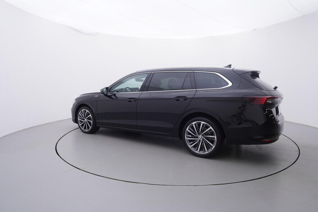 OV190V09567_12.webp_SUPERB L&K 2.0 TDI 142 kW automat, DPH