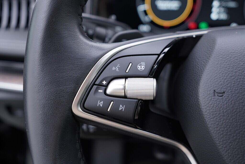 OV190V09567_26.webp_SUPERB L&K 2.0 TDI 142 kW automat, DPH