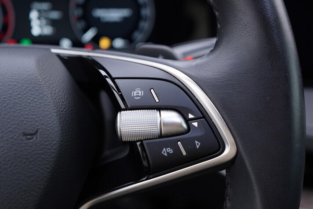 OV190V09567_27.webp_SUPERB L&K 2.0 TDI 142 kW automat, DPH