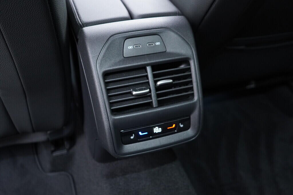 OV190V09567_37.webp_SUPERB L&K 2.0 TDI 142 kW automat, DPH