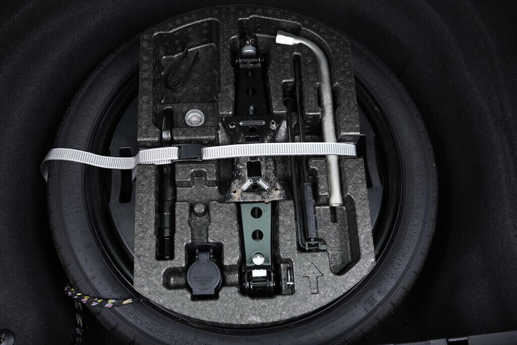 OV190V09567_41.webp_SUPERB L&K 2.0 TDI 142 kW automat, DPH