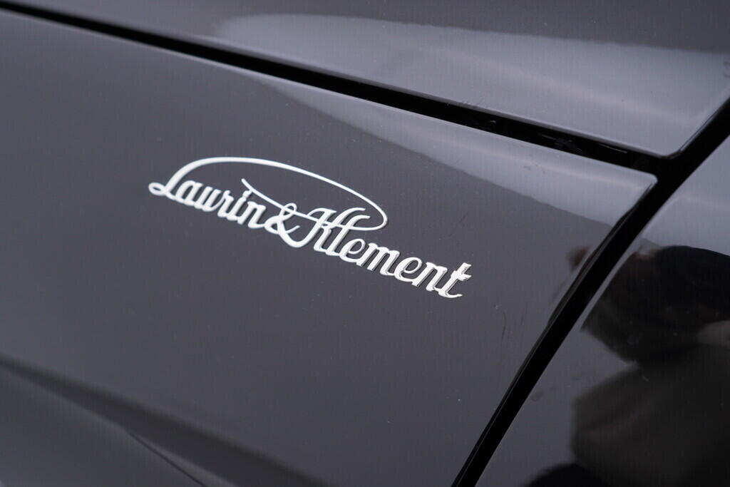 OV190V09567_44.webp_SUPERB L&K 2.0 TDI 142 kW automat, DPH