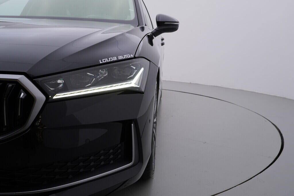 OV190V09567_47.webp_SUPERB L&K 2.0 TDI 142 kW automat, DPH