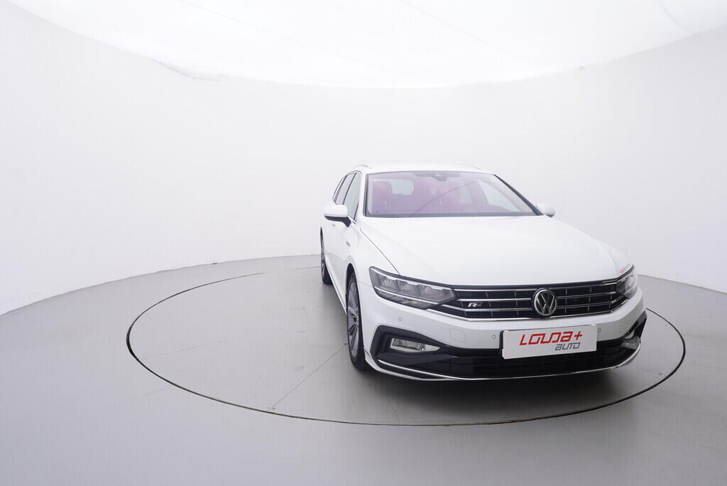 OV190V09568_17.webp_PASSAT VARIANT R-Line  2.0 TDI 110 kW automat, DPH