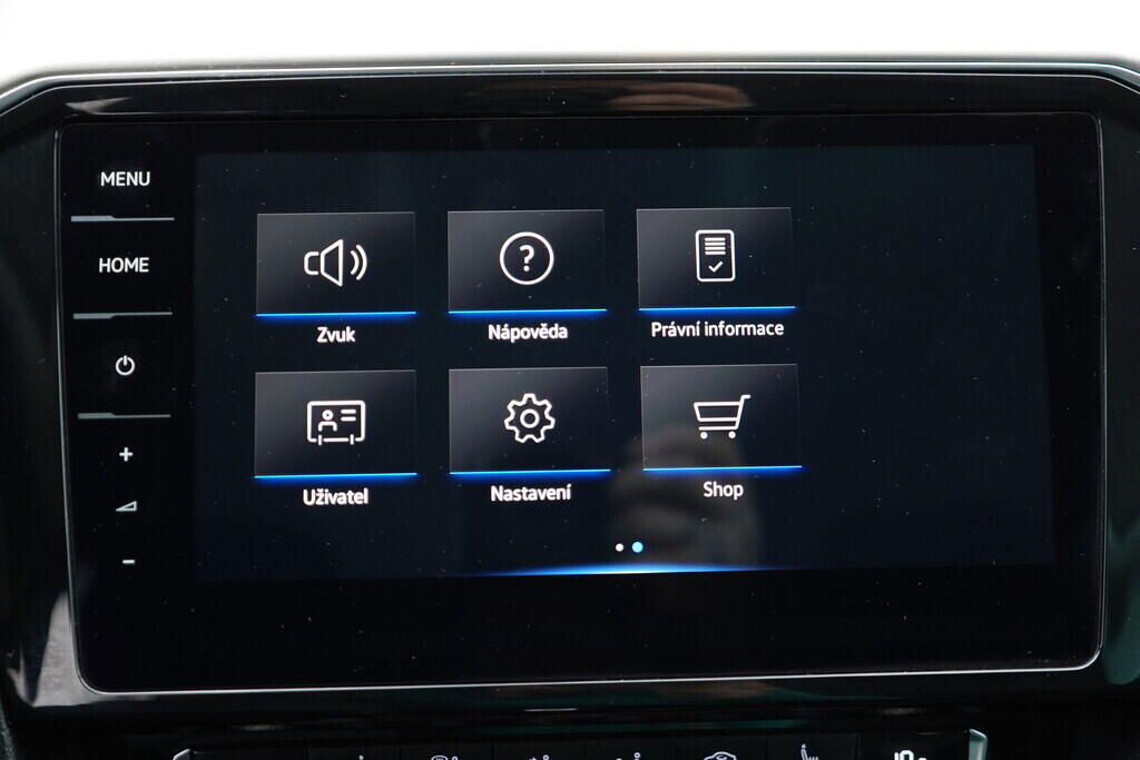 OV190V09568_32.webp_PASSAT VARIANT R-Line  2.0 TDI 110 kW automat, DPH