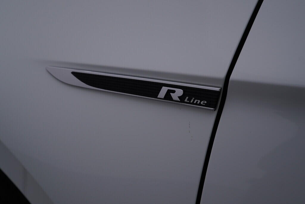 OV190V09568_43.webp_PASSAT VARIANT R-Line  2.0 TDI 110 kW automat, DPH