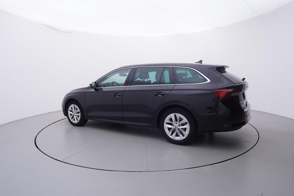 OV190V09569_12.webp_OCTAVIA Style 1.5 TSI 110 kW manuál, DPH