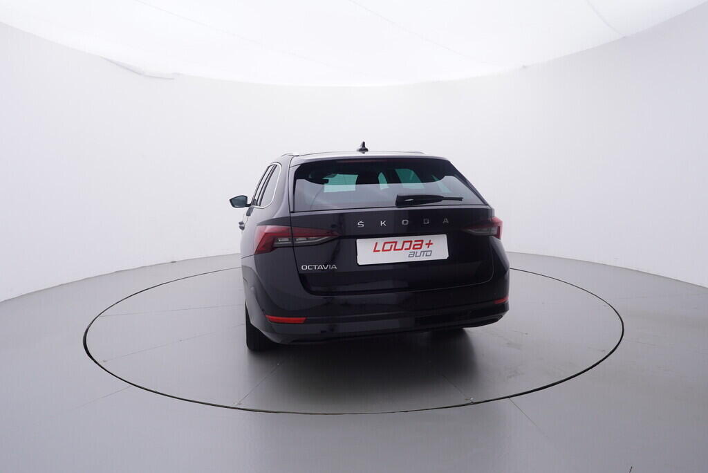 OV190V09569_13.webp_OCTAVIA Style 1.5 TSI 110 kW manuál, DPH