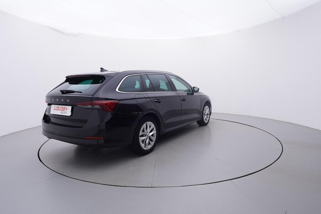 OV190V09569_14.webp_OCTAVIA Style 1.5 TSI 110 kW manuál, DPH