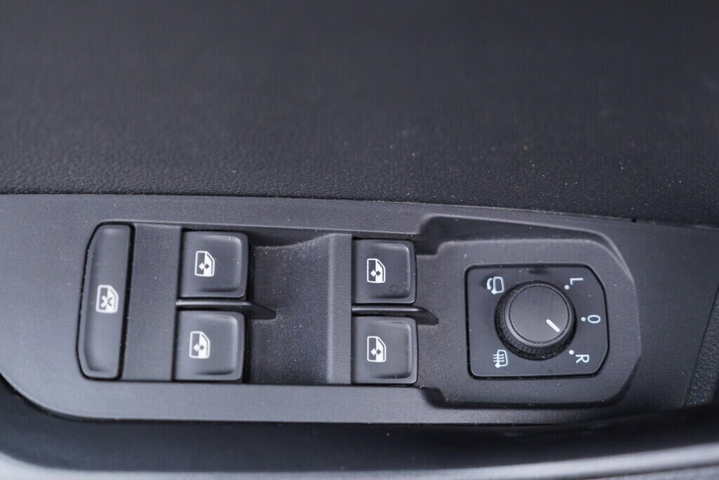 OV190V09570_20.webp_KAROQ Style 1.5 TSI 110 kW automat, DPH