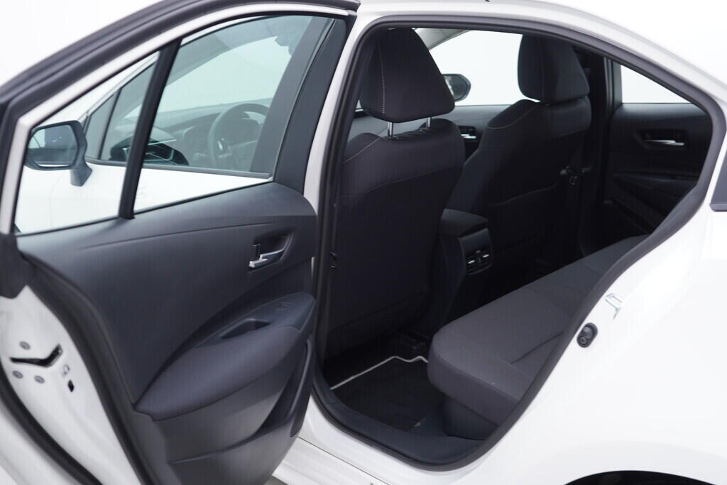 OV190V09571_32.webp_COROLLA Active 1.8 2ZR 90 kW automat, DPH