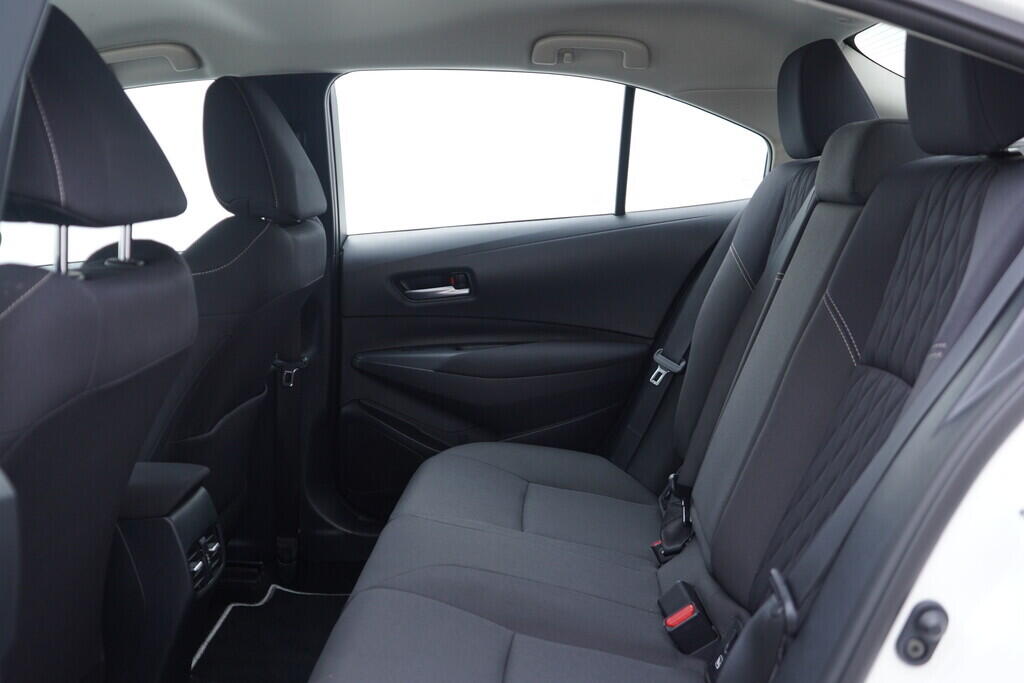 OV190V09571_34.webp_COROLLA Active 1.8 2ZR 90 kW automat, DPH