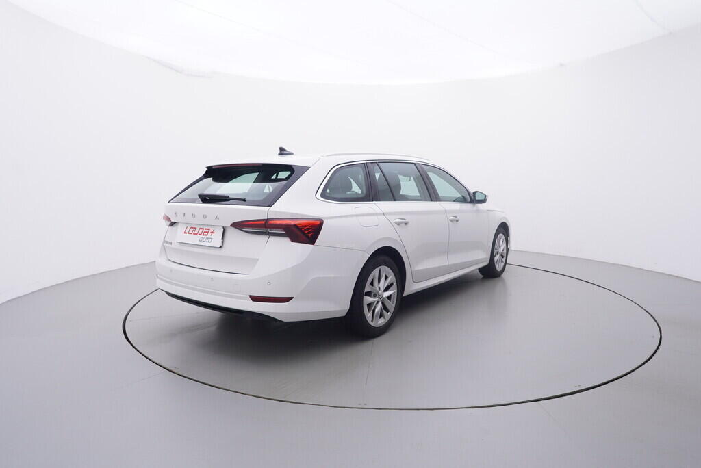 OV190V09572_14.webp_OCTAVIA Style 1.5 TSI 110 kW manuál, DPH