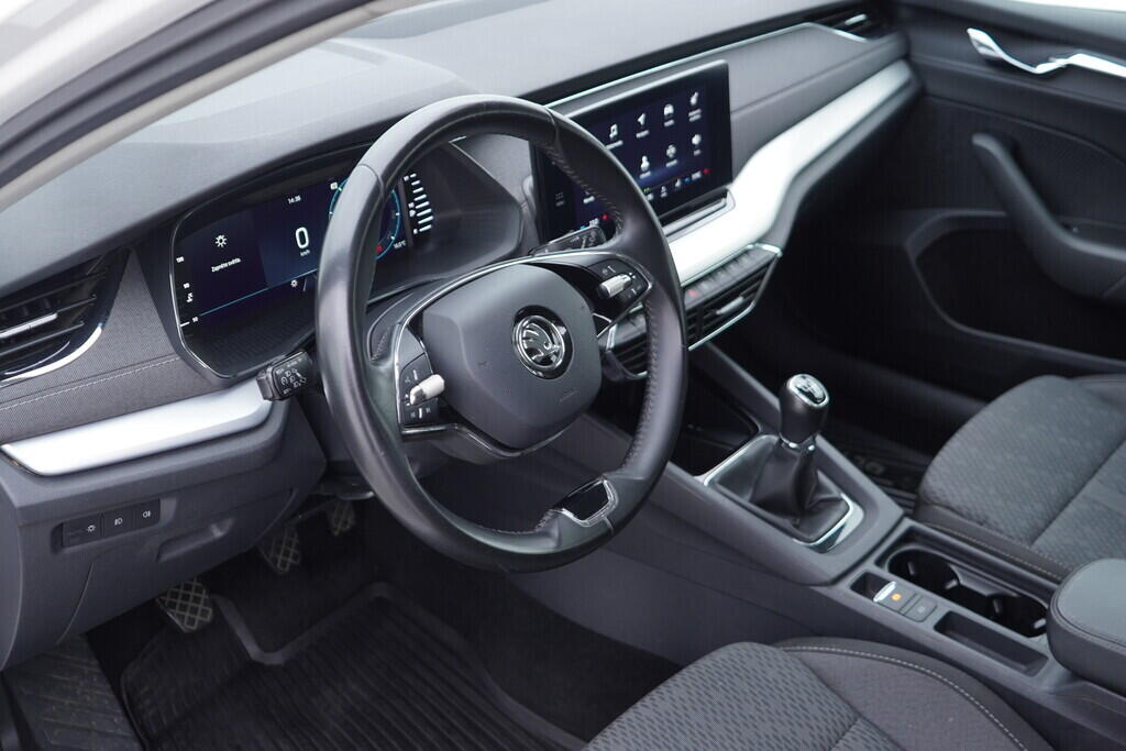 OV190V09572_21.webp_OCTAVIA Style 1.5 TSI 110 kW manuál, DPH