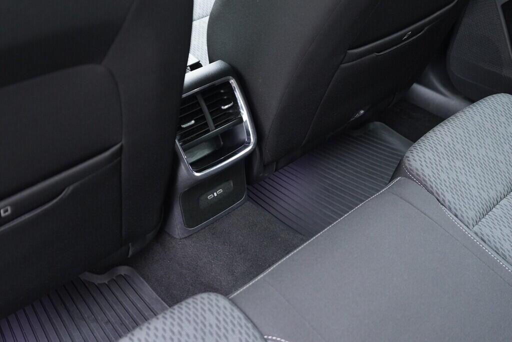 OV190V09572_35.webp_OCTAVIA Style 1.5 TSI 110 kW manuál, DPH