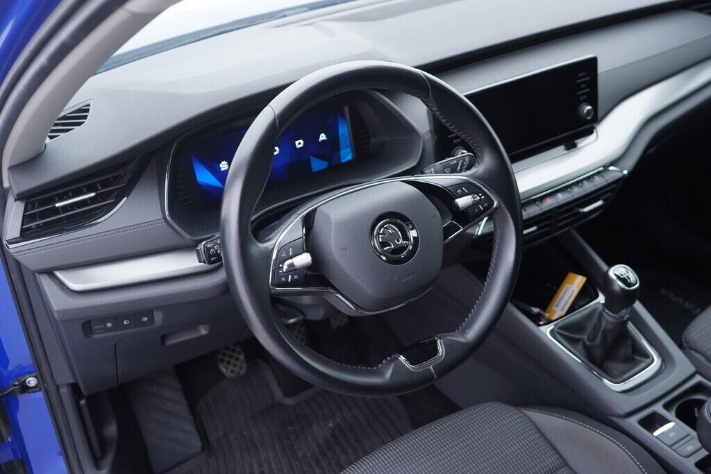 OV190V09573_21.webp_OCTAVIA Ambition 2.0 TDI 85 kW manuál, DPH