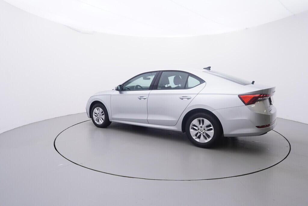 OV190V09575_12.webp_OCTAVIA Ambition 2.0 TDI 85 kW automat, DPH