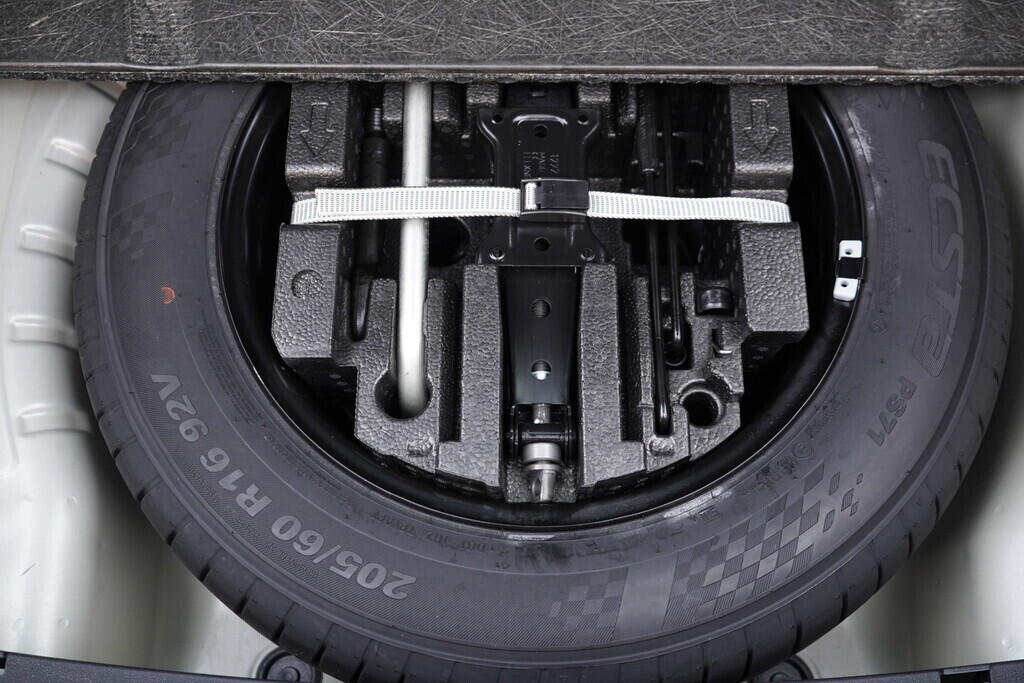 OV190V09575_39.webp_OCTAVIA Ambition 2.0 TDI 85 kW automat, DPH