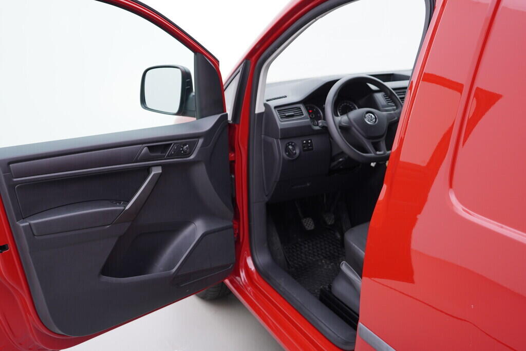 OV190V09576_18.webp_CADDY MAXI - SKŘÍŇOVÝ VŮZ  2.0 TDI 90 kW manuál, DPH