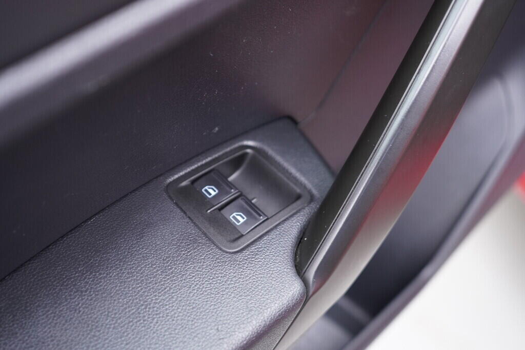 OV190V09576_21.webp_CADDY MAXI - SKŘÍŇOVÝ VŮZ  2.0 TDI 90 kW manuál, DPH