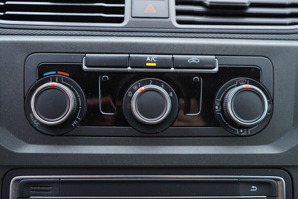 OV190V09576_27.webp_CADDY MAXI - SKŘÍŇOVÝ VŮZ  2.0 TDI 90 kW manuál, DPH