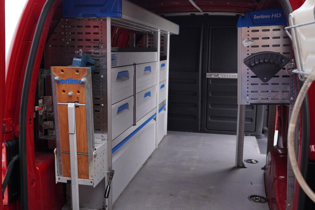 OV190V09576_33.webp_CADDY MAXI - SKŘÍŇOVÝ VŮZ  2.0 TDI 90 kW manuál, DPH