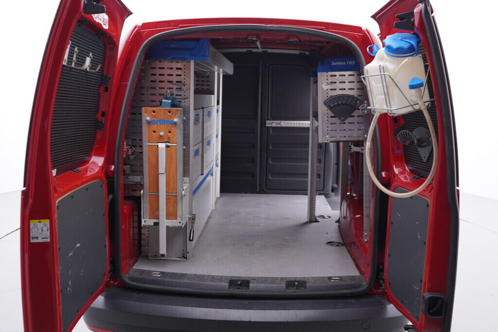 OV190V09576_35.webp_CADDY MAXI - SKŘÍŇOVÝ VŮZ  2.0 TDI 90 kW manuál, DPH