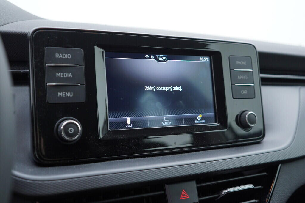 OV190V09577_29.webp_KAMIQ Ambition 1.0 TSI 70 kW manuál, DPH