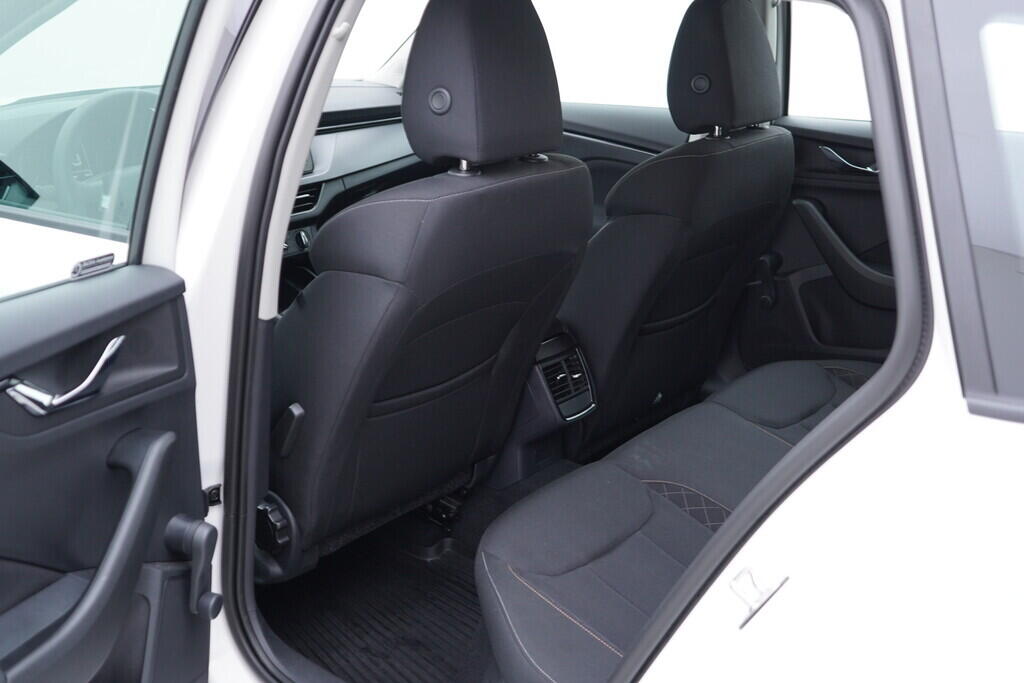 OV190V09577_32.webp_KAMIQ Ambition 1.0 TSI 70 kW manuál, DPH